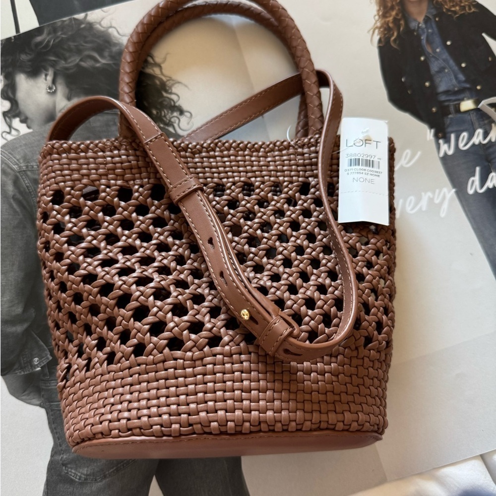 NWT- LOFT Tan Woven Tote Bag - Picture 6 of 6